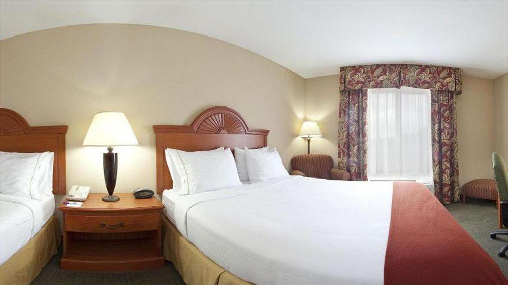 Holiday Inn Express Mineral Wells By Ihg Parkersburg Ngoại thất bức ảnh