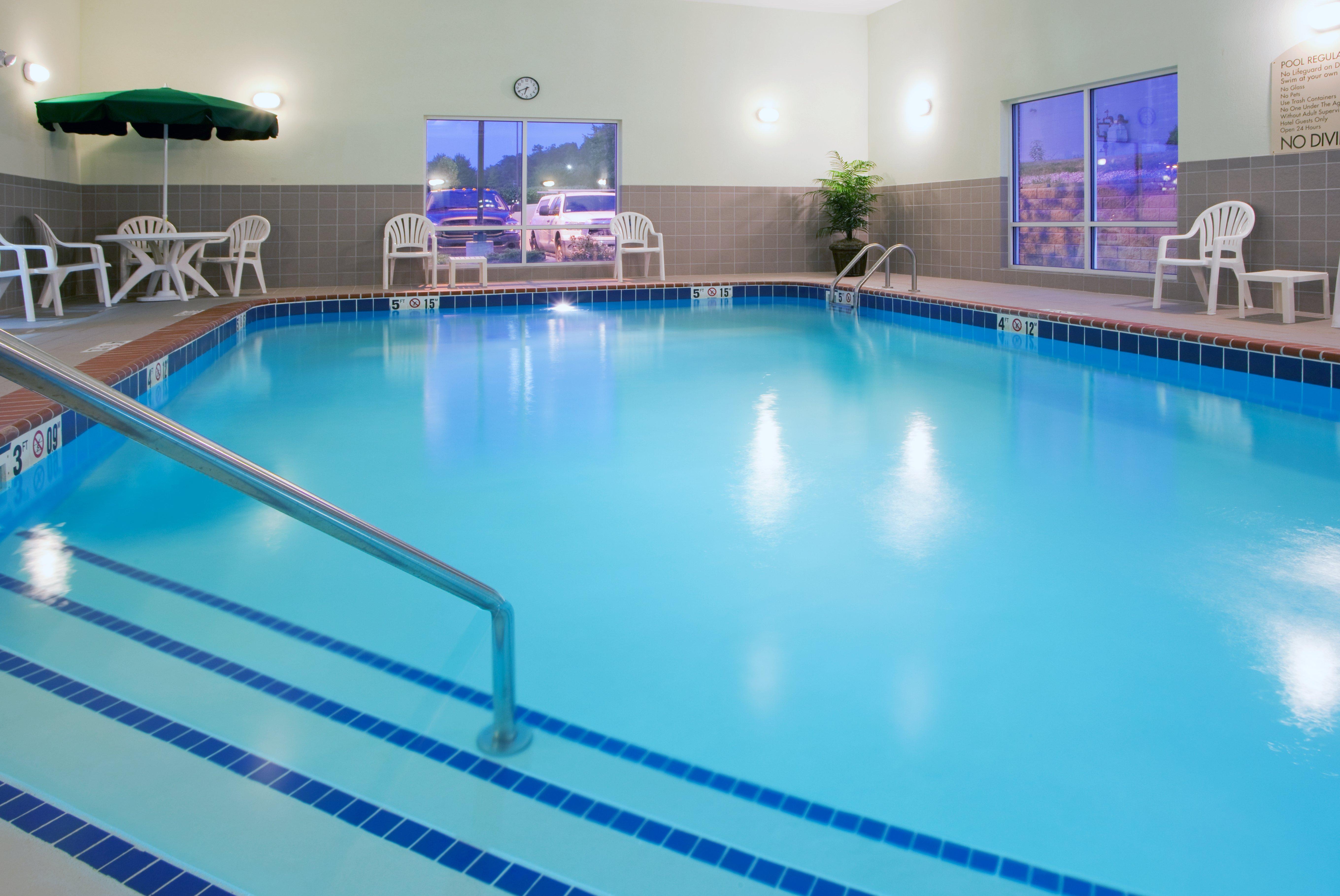 Holiday Inn Express Mineral Wells By Ihg Parkersburg Ngoại thất bức ảnh