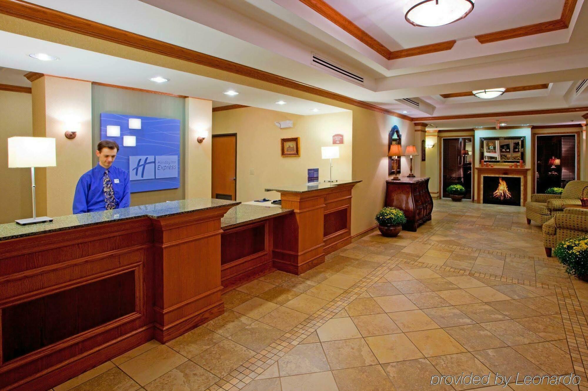 Holiday Inn Express Mineral Wells By Ihg Parkersburg Ngoại thất bức ảnh
