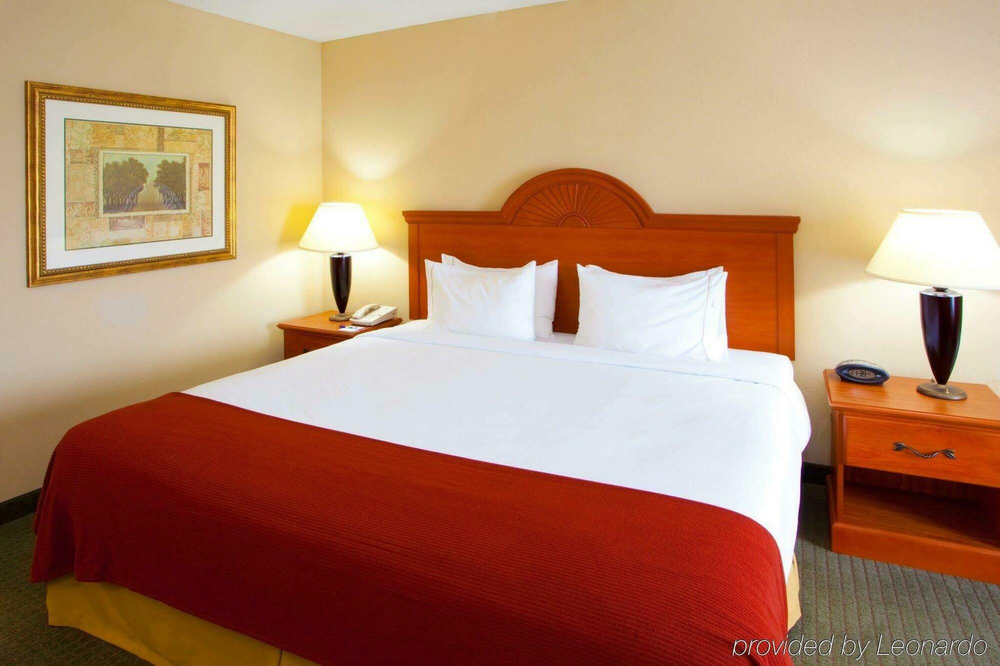 Holiday Inn Express Mineral Wells By Ihg Parkersburg Ngoại thất bức ảnh