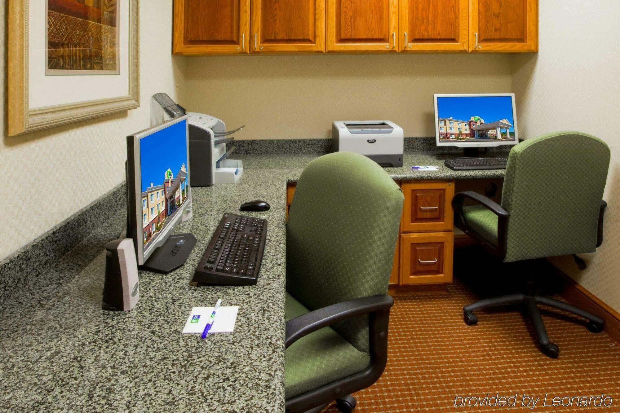 Holiday Inn Express Mineral Wells By Ihg Parkersburg Ngoại thất bức ảnh
