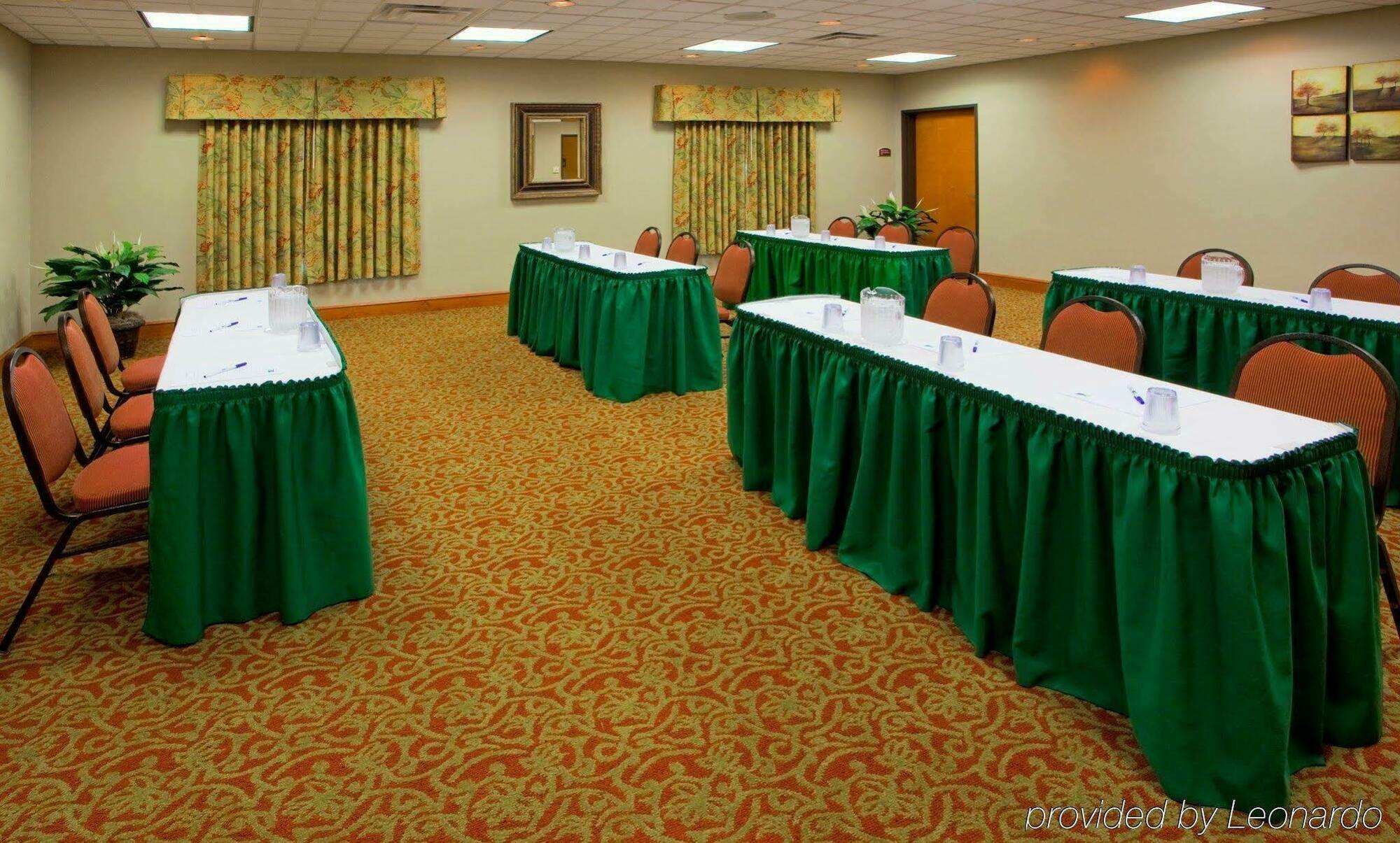 Holiday Inn Express Mineral Wells By Ihg Parkersburg Ngoại thất bức ảnh